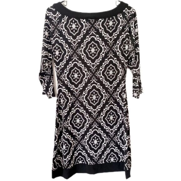 White House Black Market Black & White Geometric Print Dress — XS - Picture 3 of 6